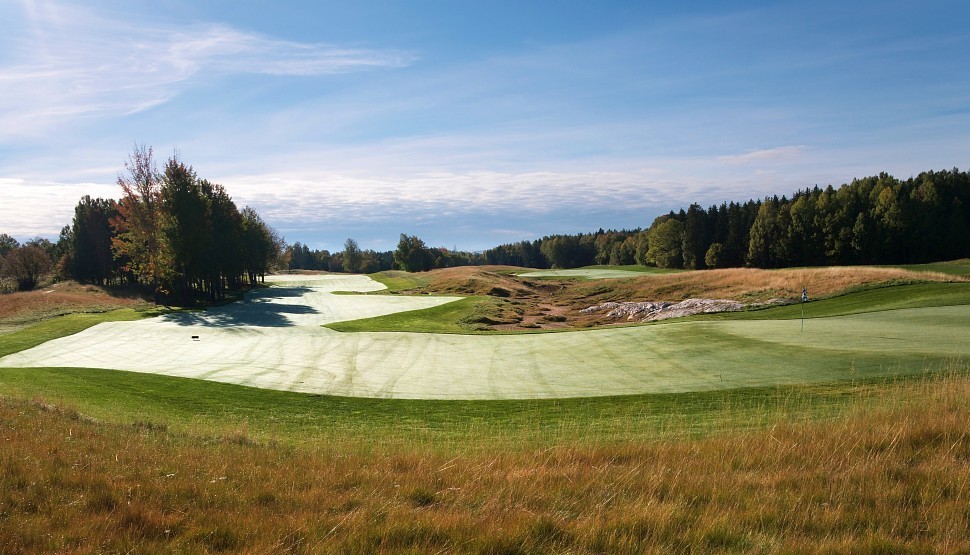 Bro Hof Slott Golf club - Castle Course - Hål 13