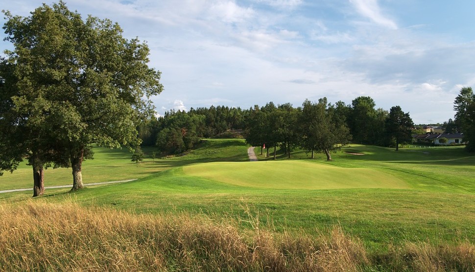 Viksjö Golfklubb - Hål 14