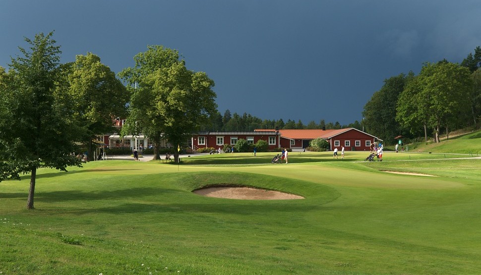 Viksjö Golfklubb - Hål 18
