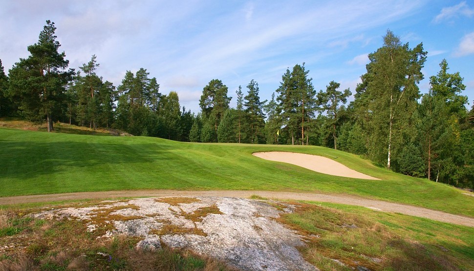 Wermdö Golf & country Club - Hål 8